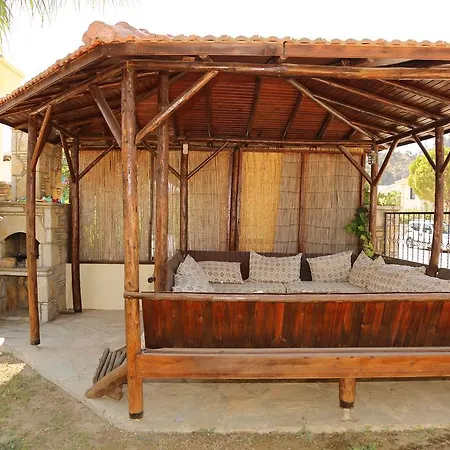 Villa Sari